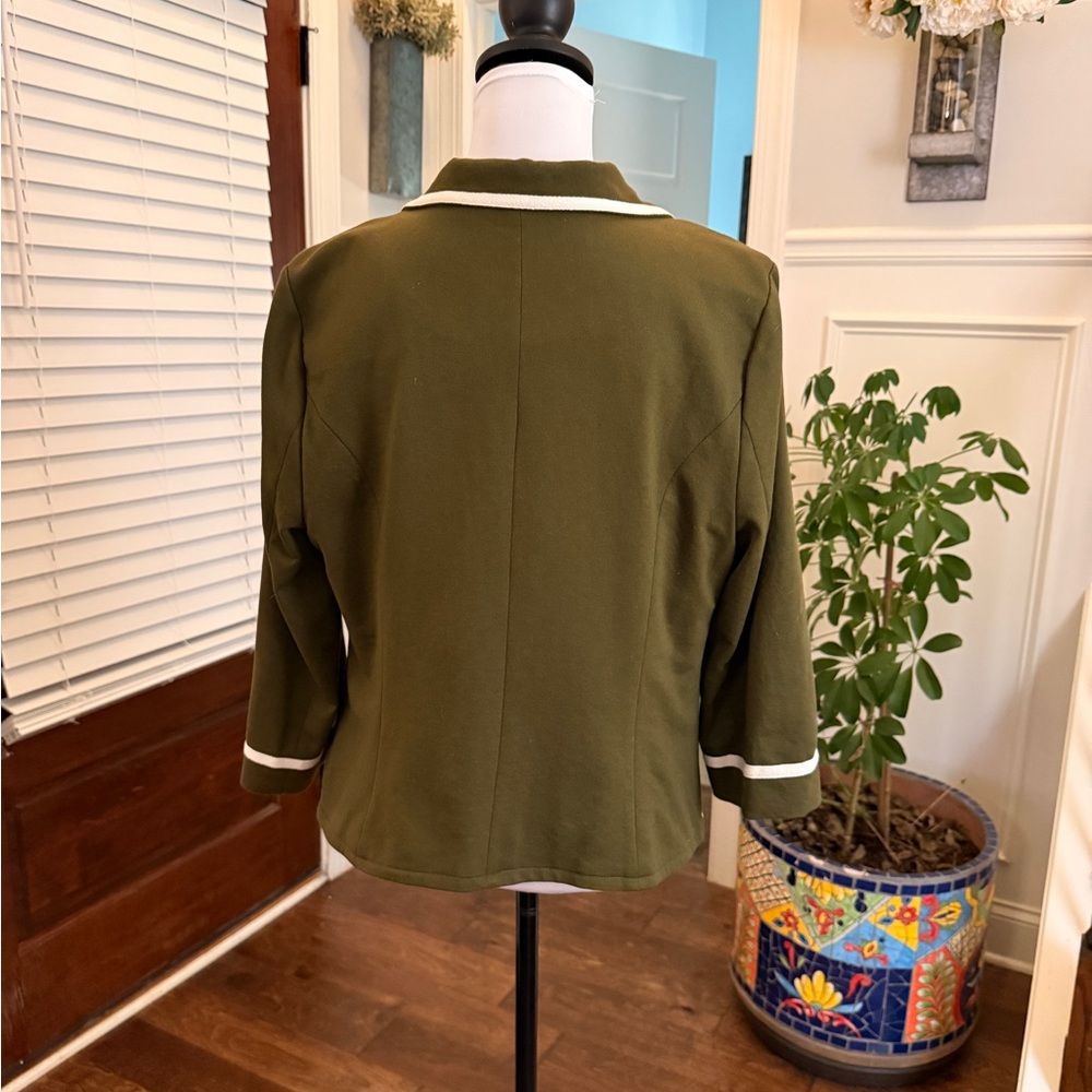 Modcloth NWOT Olive Green Blazer with White Piping Button and Pockets - Picture 3 of 6